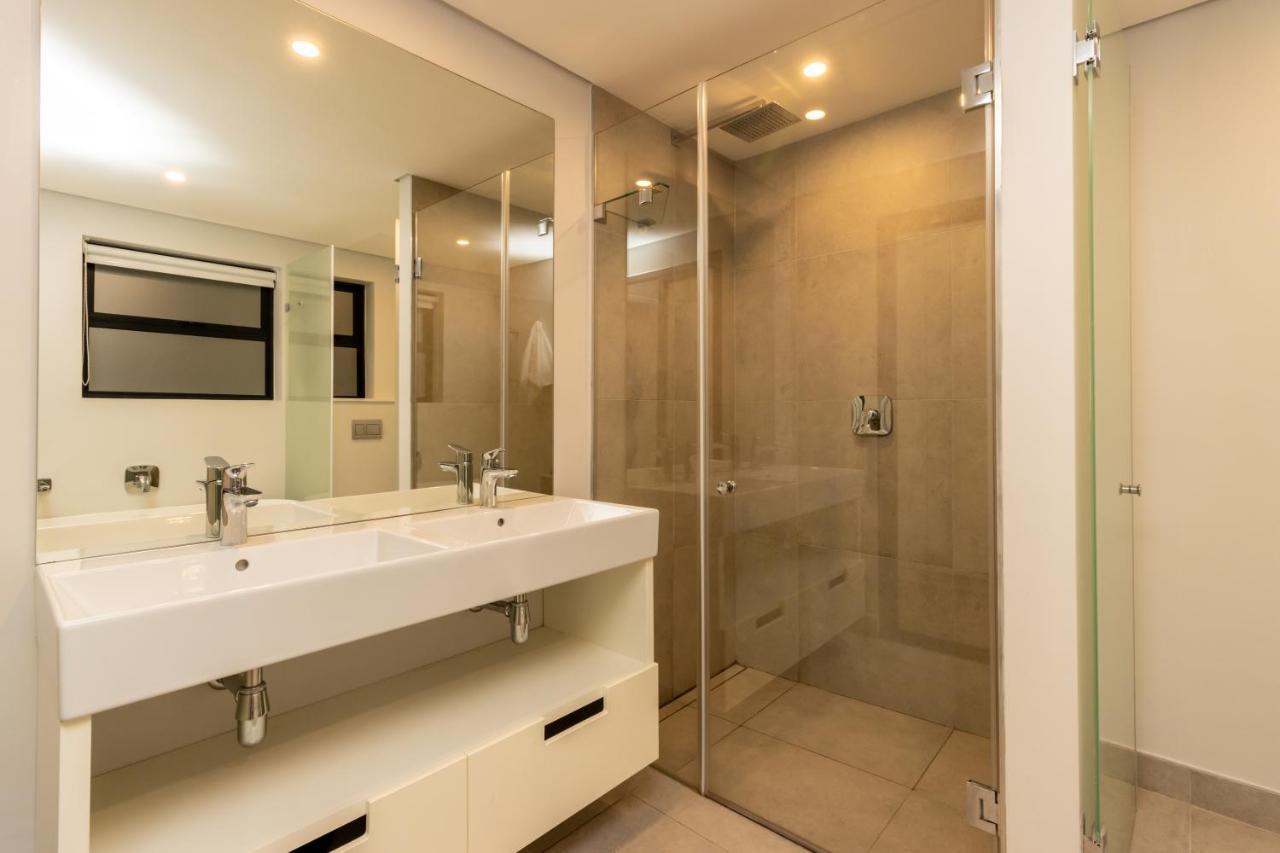 Stylish, Sea Point Apartment W Parking *